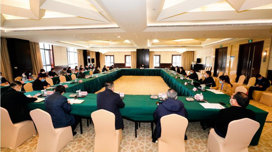 菲律宾亚星公司集团召开党委（扩大）会议传达学习省委常委会精神