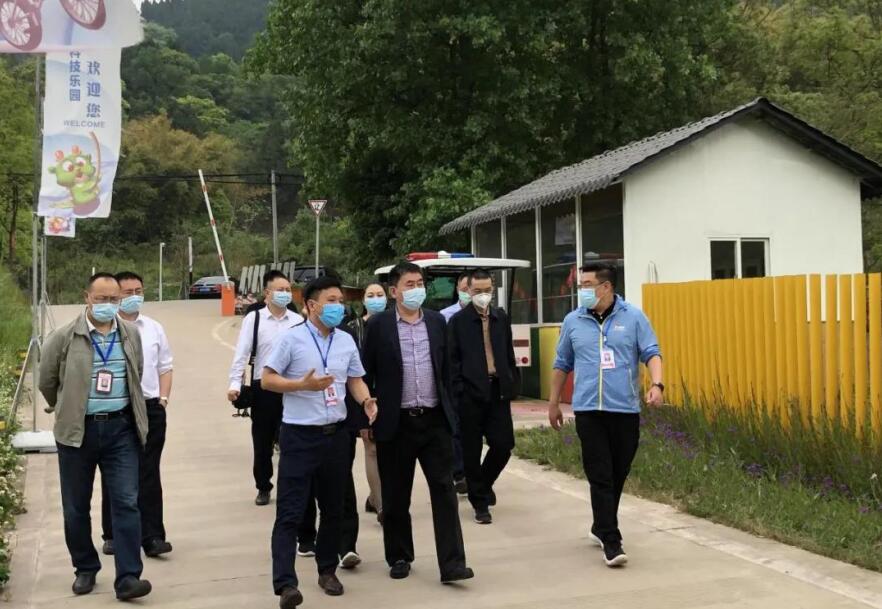 菲律宾亚星公司集团领导到金龙长城景区调研指导工作