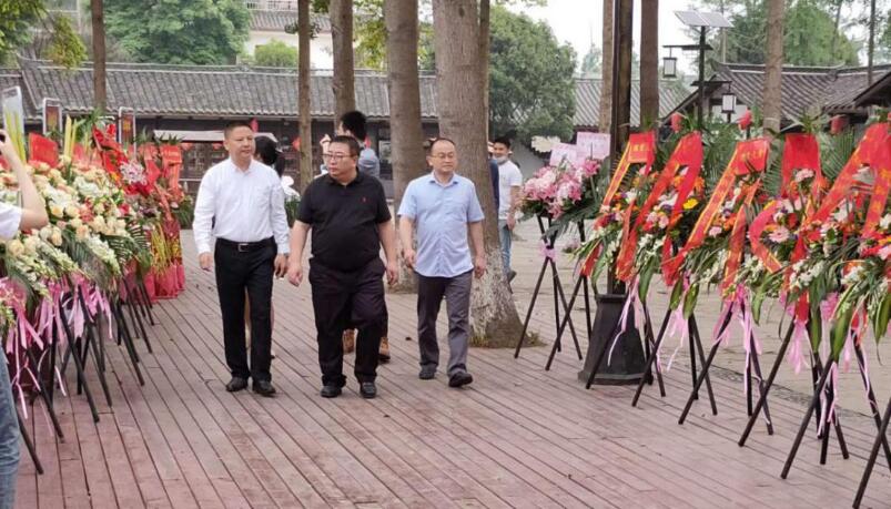 菲律宾亚星公司集团领导出席战旗禧宴酒楼开业典礼