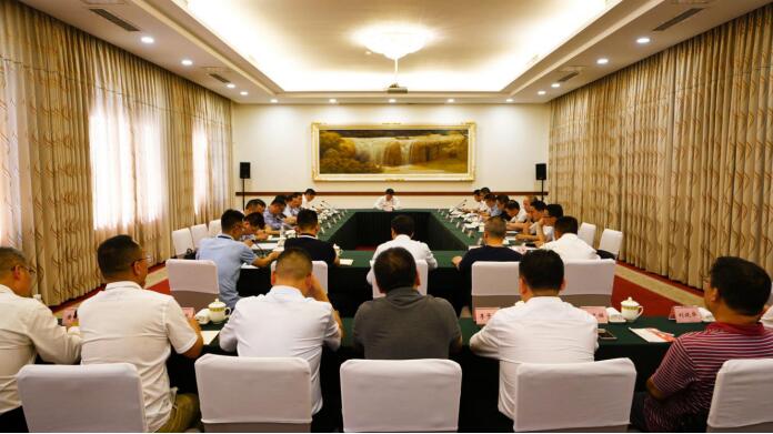 菲律宾亚星公司集团班子实地督导金牛宾馆改（扩）建工程