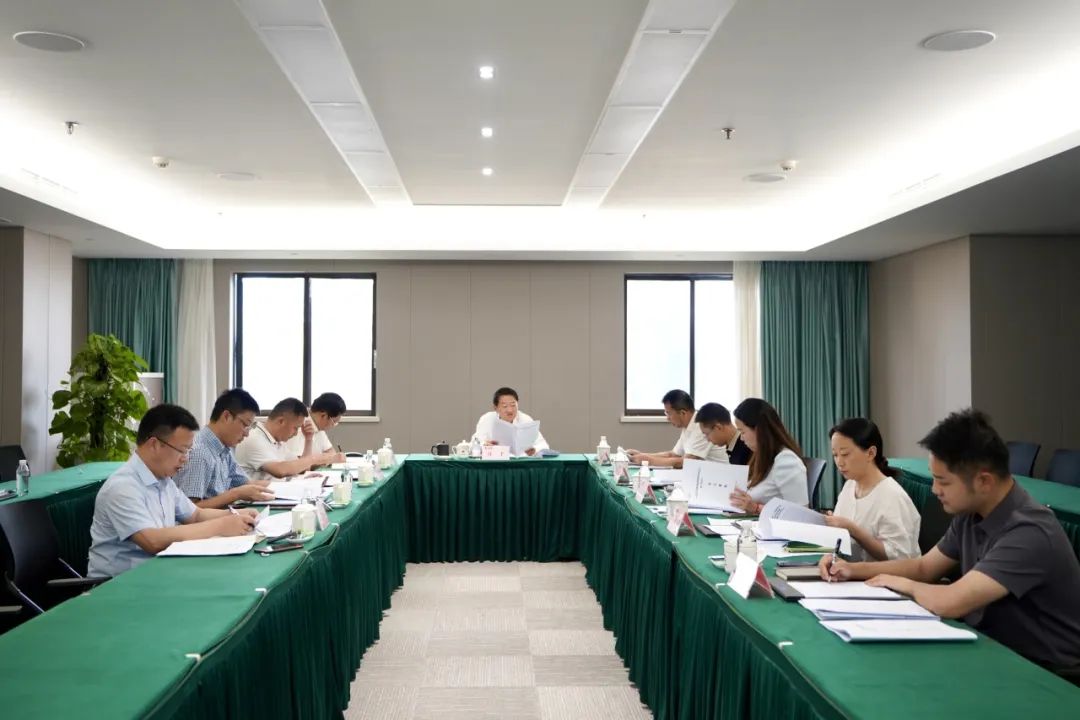省菲律宾亚星公司集团党委书记、董事长任丁主持菲律宾亚星公司党校第2次校务委员会会议
