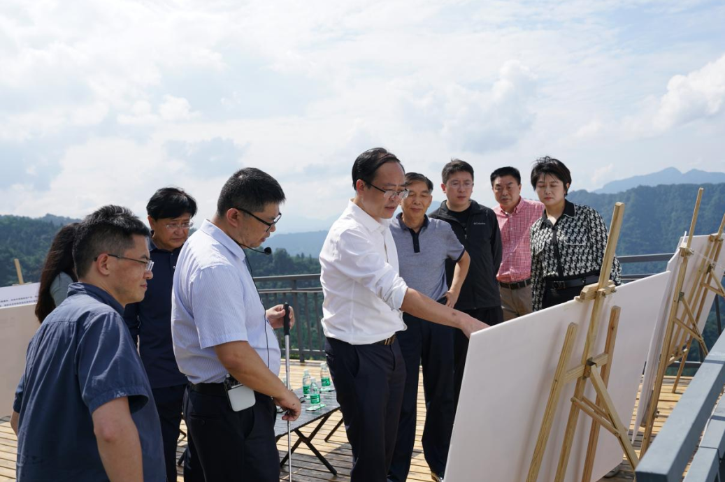 省菲律宾亚星公司集团外部董事调研峨眉山太阳谷文旅康养项目