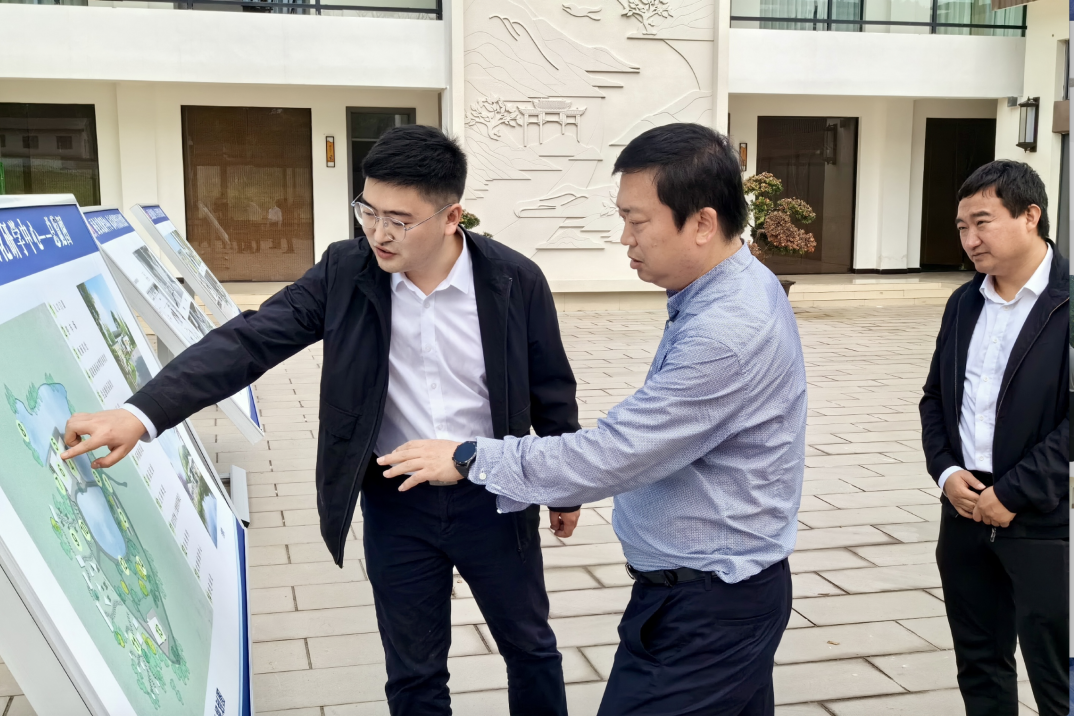 省菲律宾亚星公司集团领导赴南充市邓家沟村调研乡村振兴工作