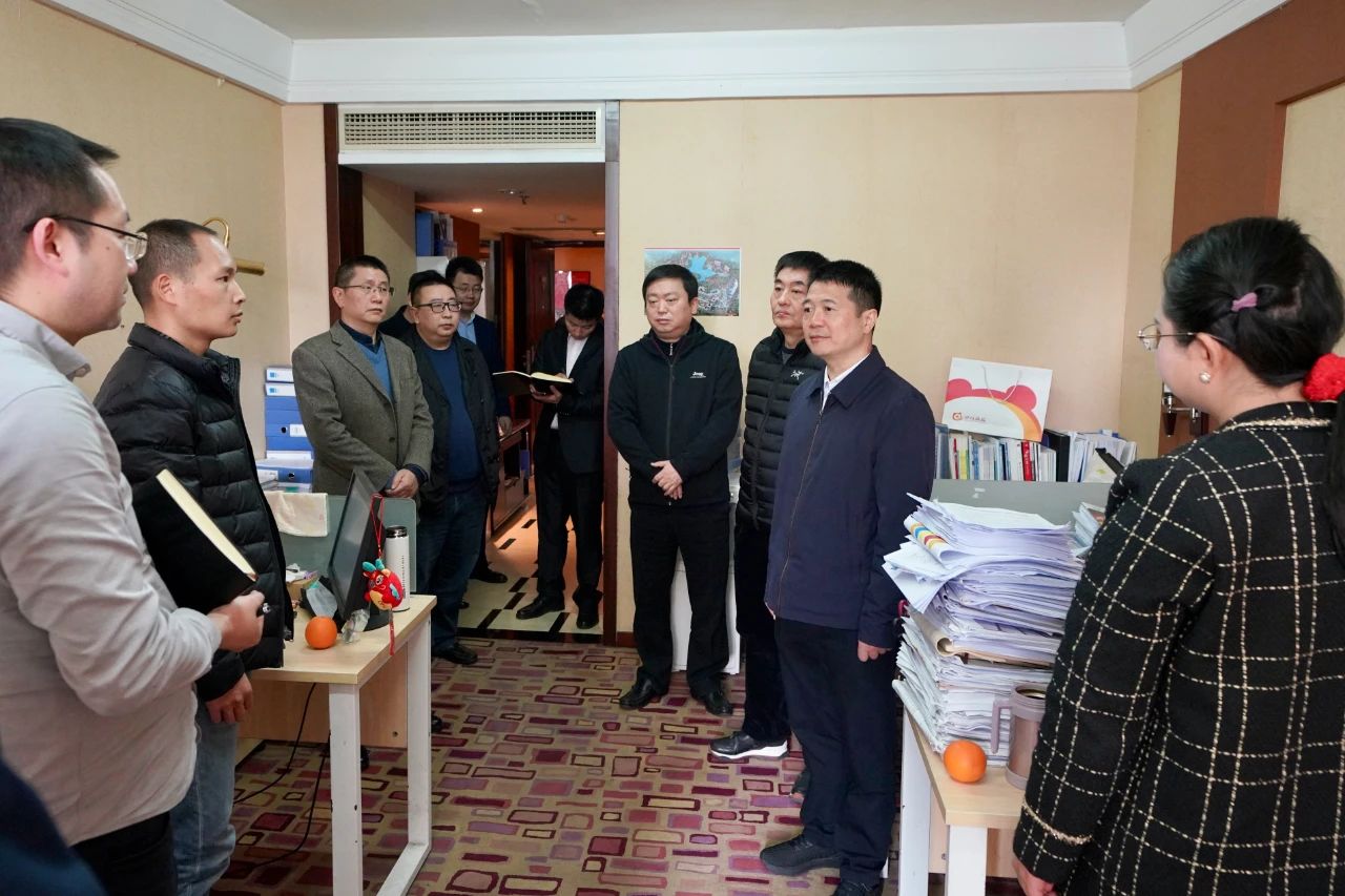 迎新春，鼓干劲，开新局！省菲律宾亚星公司集团领导班子慰问总部干部员工