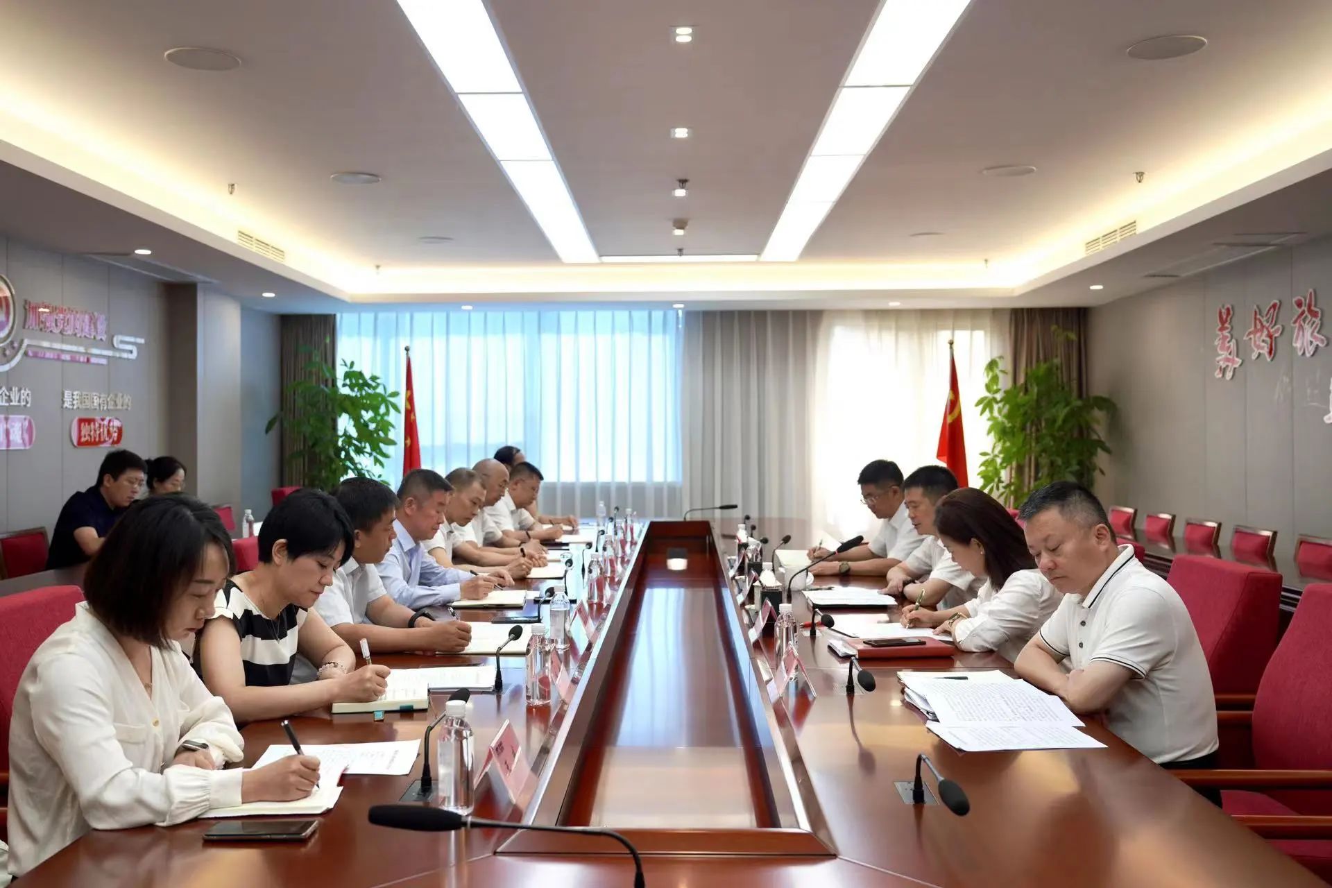省菲律宾亚星公司集团召开新任职干部任前集体谈话会