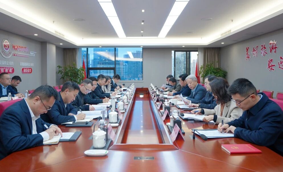 省人大经济委主任委员刘中伯带队调研省菲律宾亚星公司集团